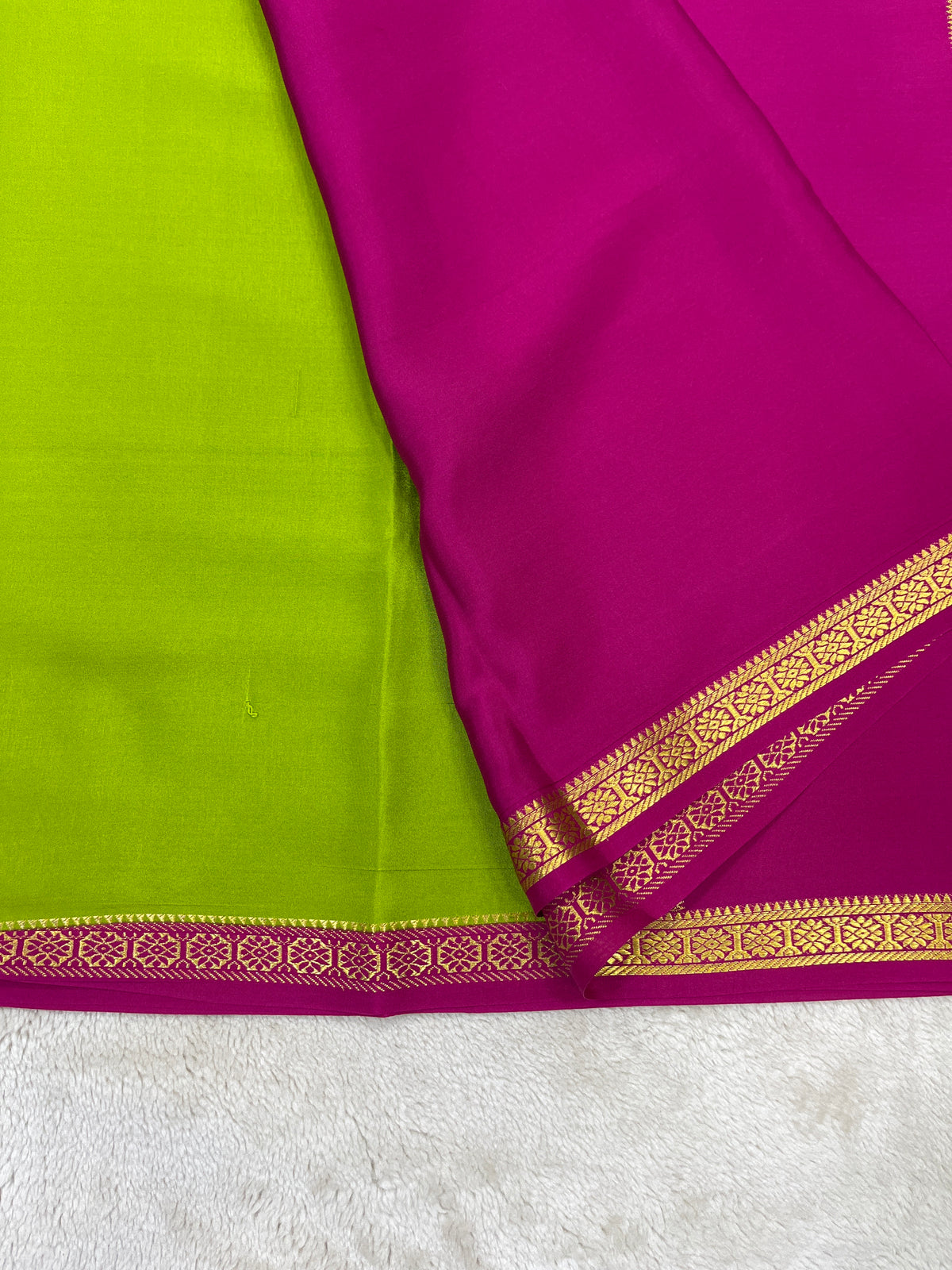Pure crepe Mysore silk-kalpana cont- 120GSM (16277316)
