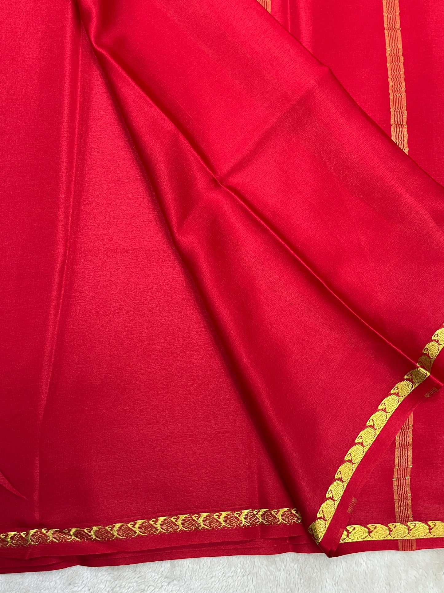 Pure crepe Mysore silk saree In Bright Red Wih Self Blouse - 1146006