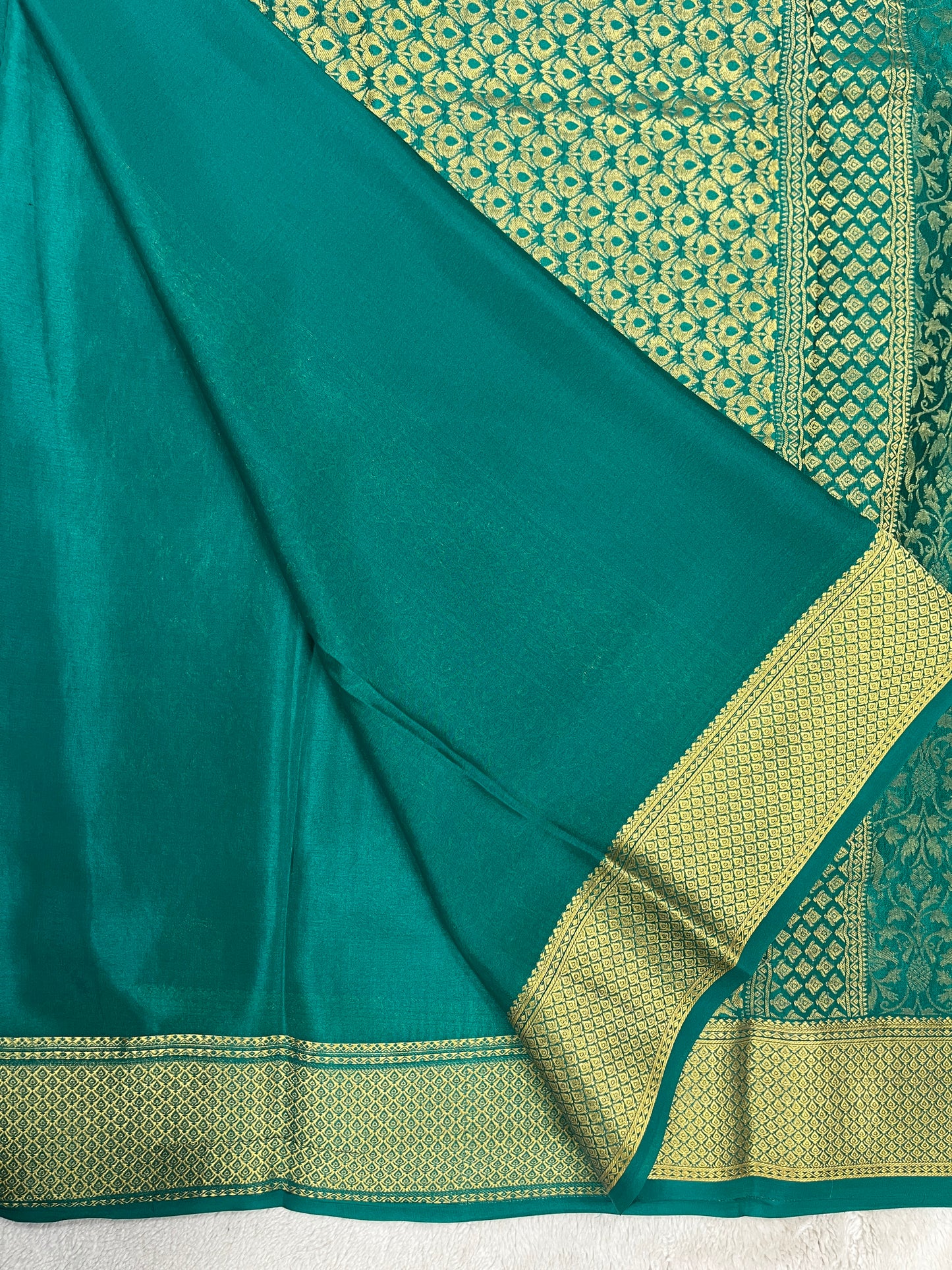 Pure Crepe Mysore Silk Saree 1145315