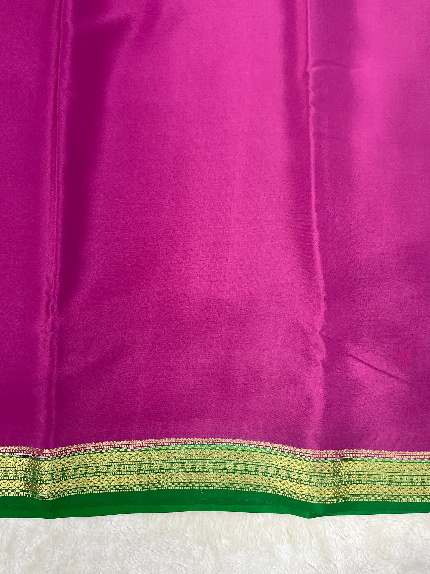 Pure Zari Mysore Silk Saree Floral Gatti Border In Pink With Green Contrast Color Blouse