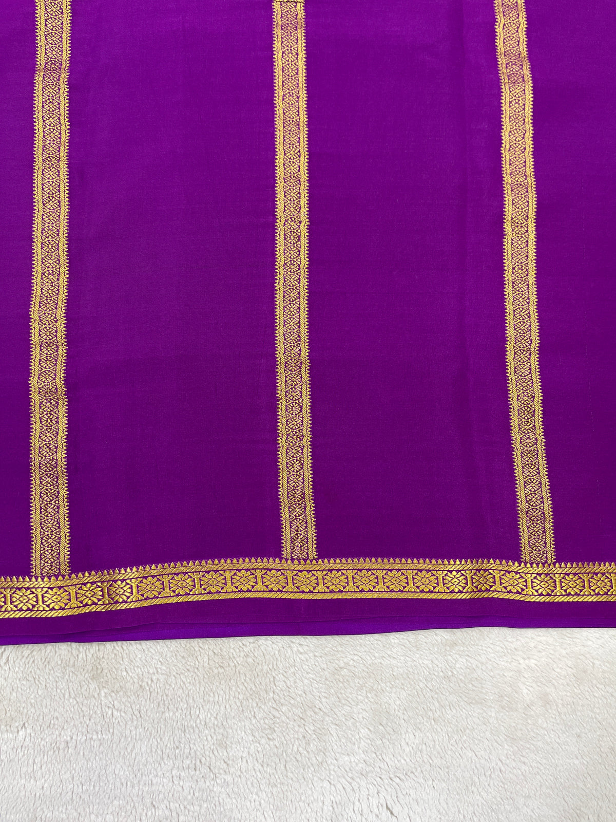 Pure crepe Mysore silk-kalpana cont- 120GSM (16277316)