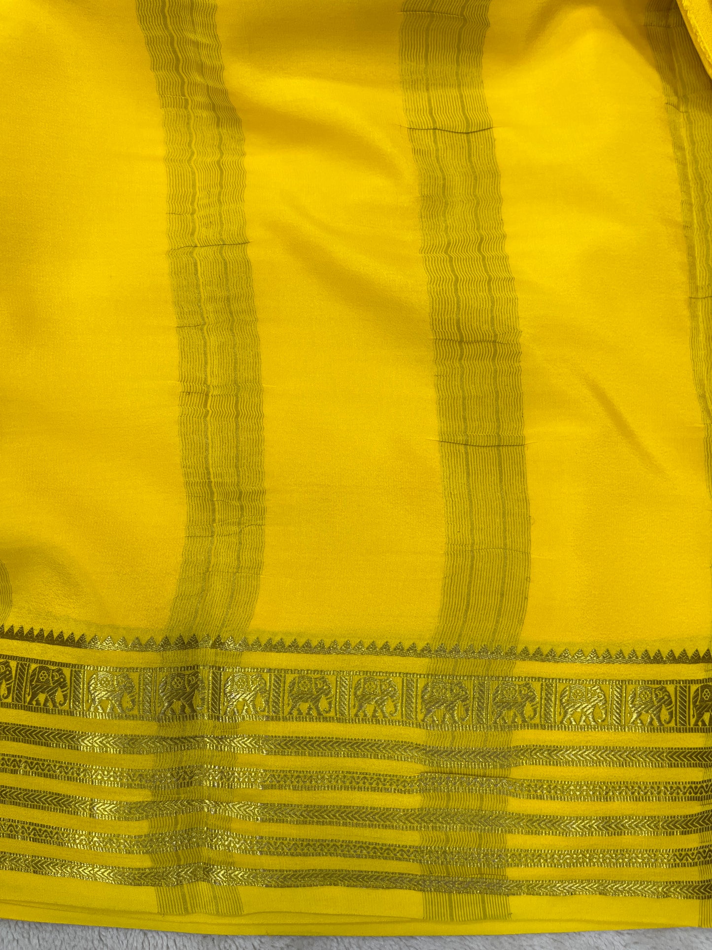Pure crepe Mysore silk-Gatti Border & 9 By(1104001)
