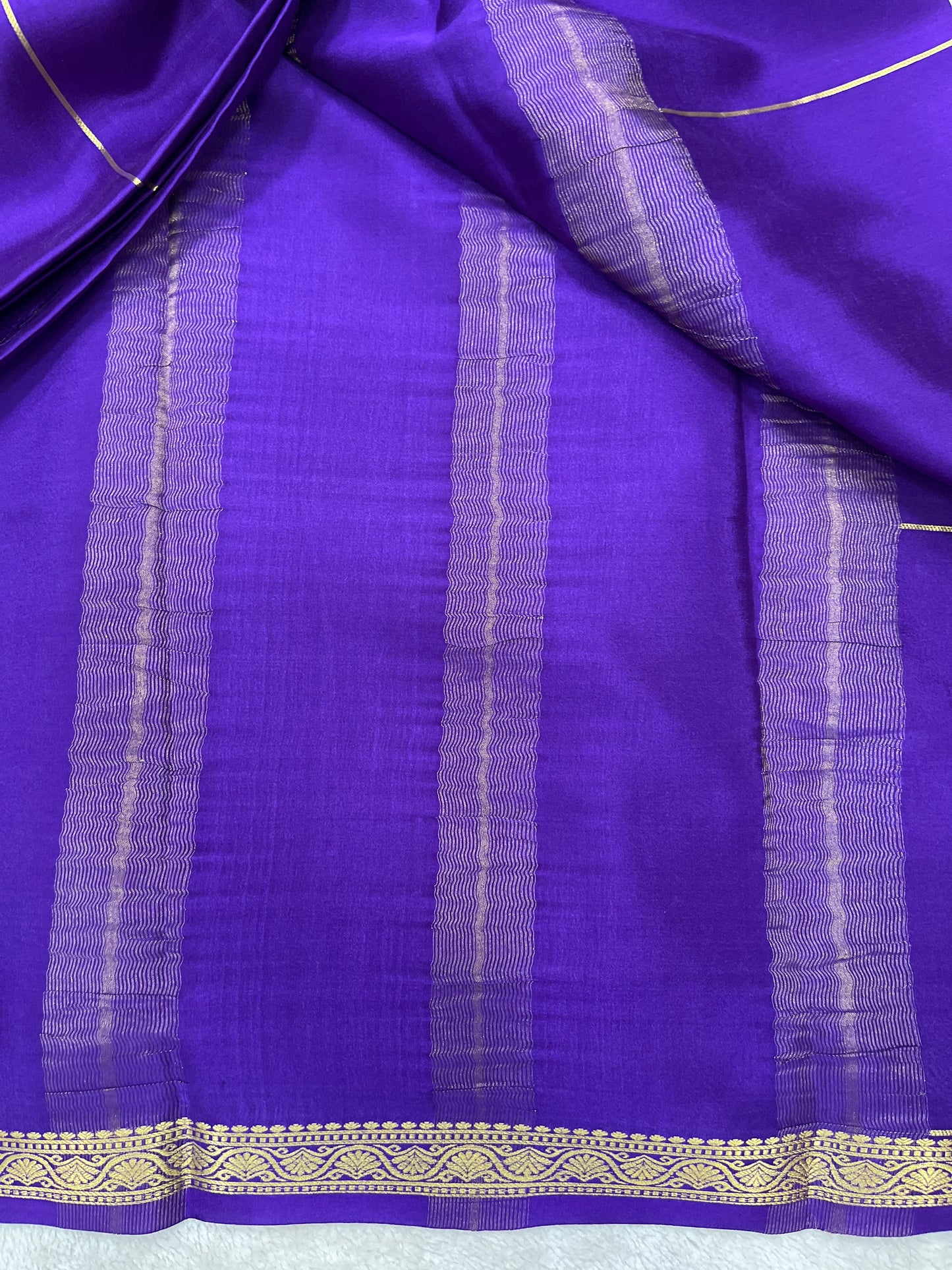 Pure crepe Mysore silk- Gatti Border & 9 By(1104001)