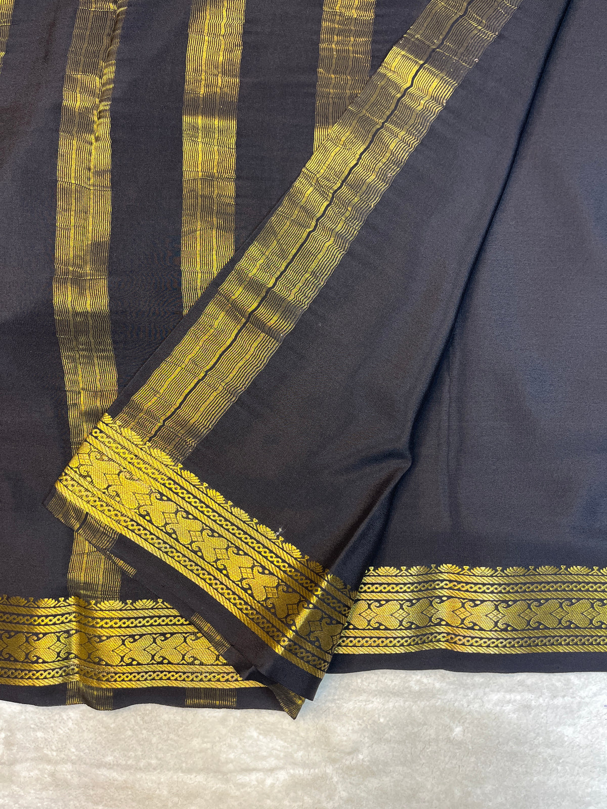 Pure Crepe Mysore Silk Saree-120 GSM(1100608)