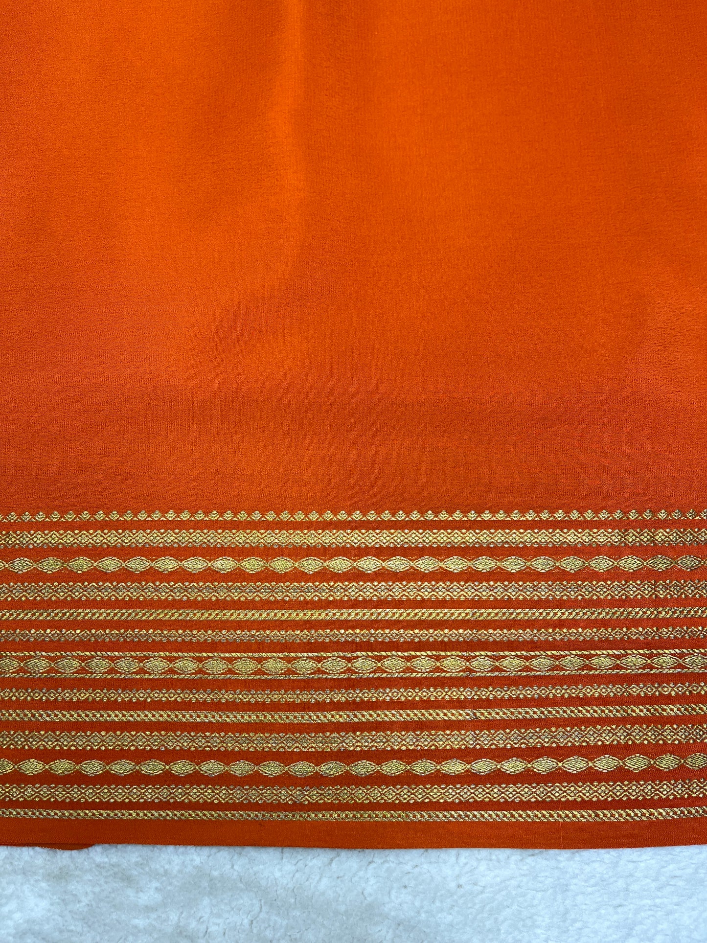 Pure crepe Mysore silk - lines border ( 1104902)