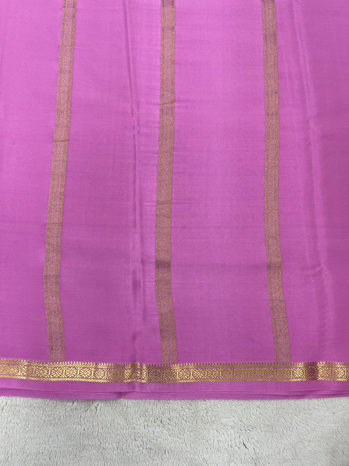 Pure crepe Mysore silk-kalpana cont- 120GSM (16277316)