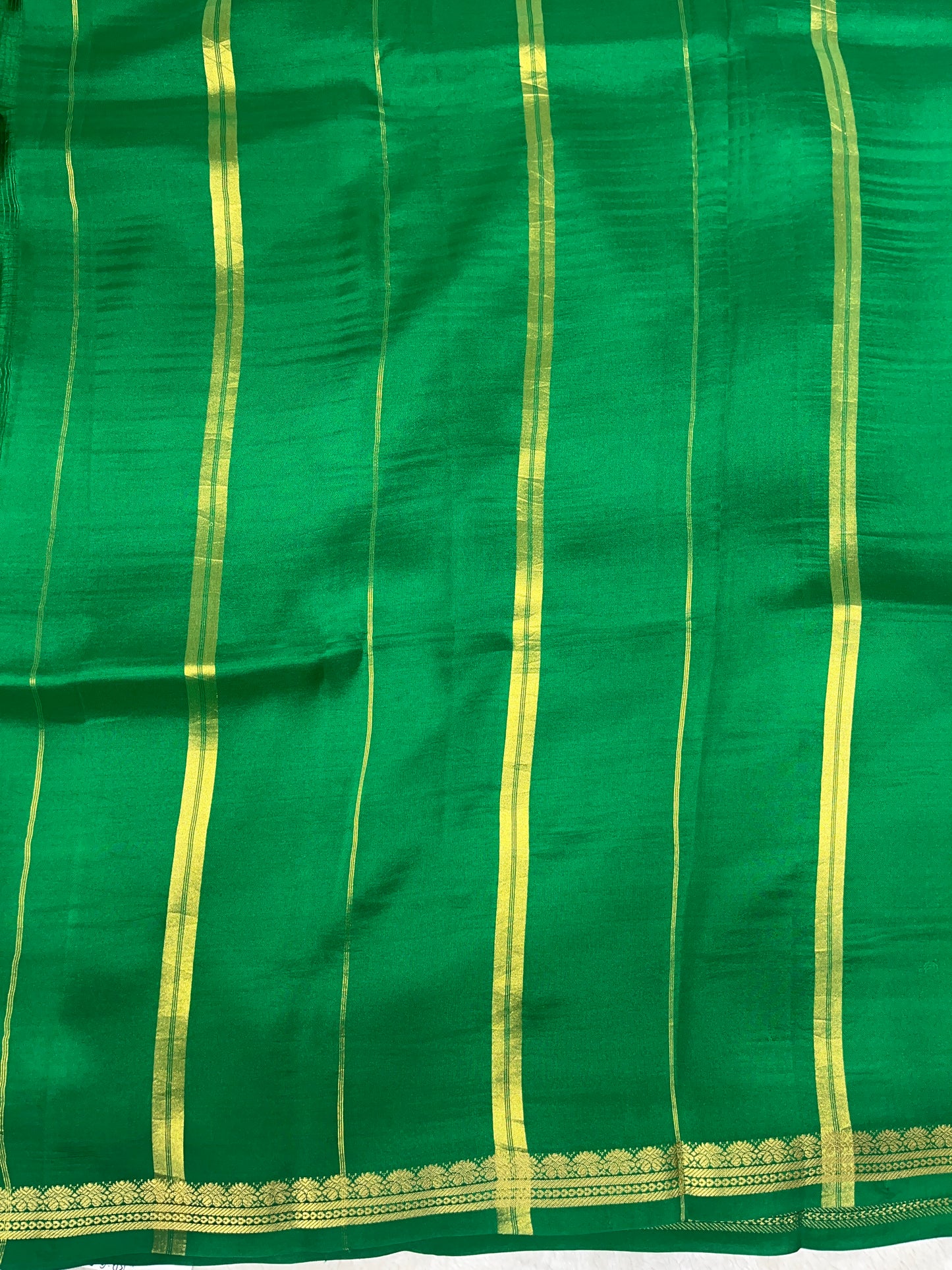 Pure Zari Mysore Silk Saree Two Mango Border In Wine With Green Contrast Color Blouse