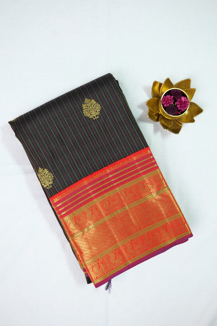 DARK GREEN VERTICAL STRIPES PURE KANCHIPURAM SILK SAREE- 2Gram | SILK MARK CERTIFIED