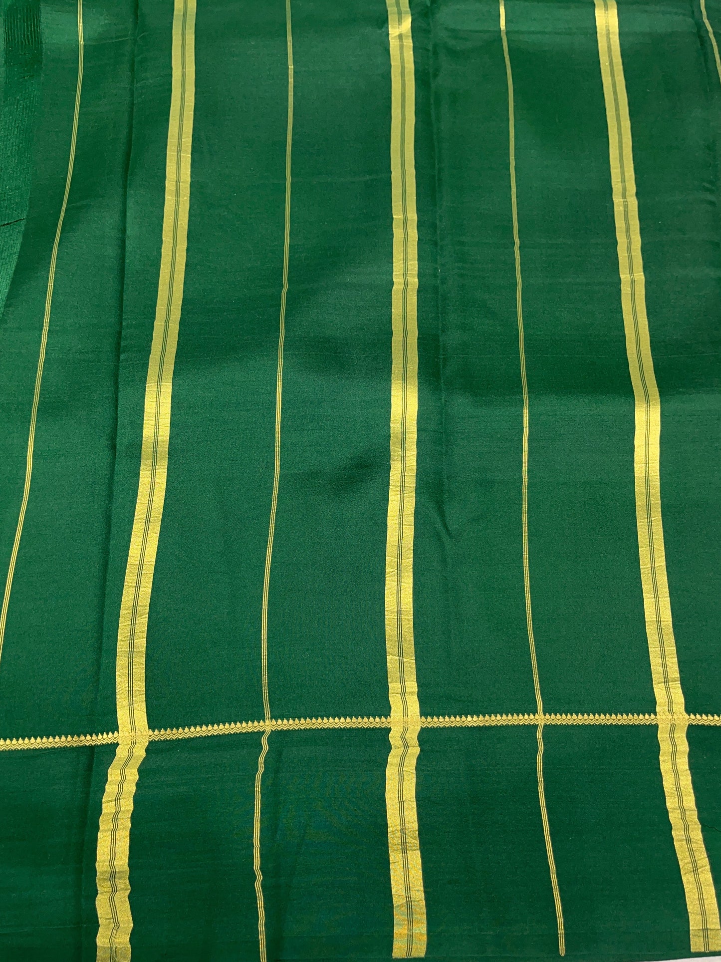 Pure Zari Mysore Silk Saree Bentex Border In Red With Green Contrast Color