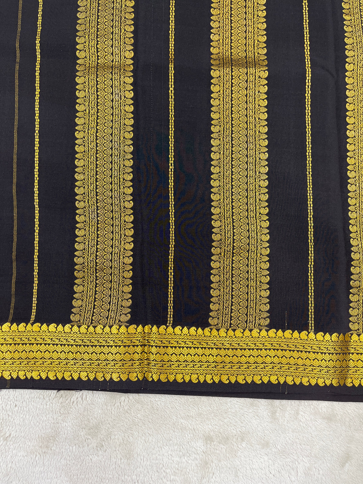 Pure Mysore Silk-Big Checks- 120GSM (1462531)