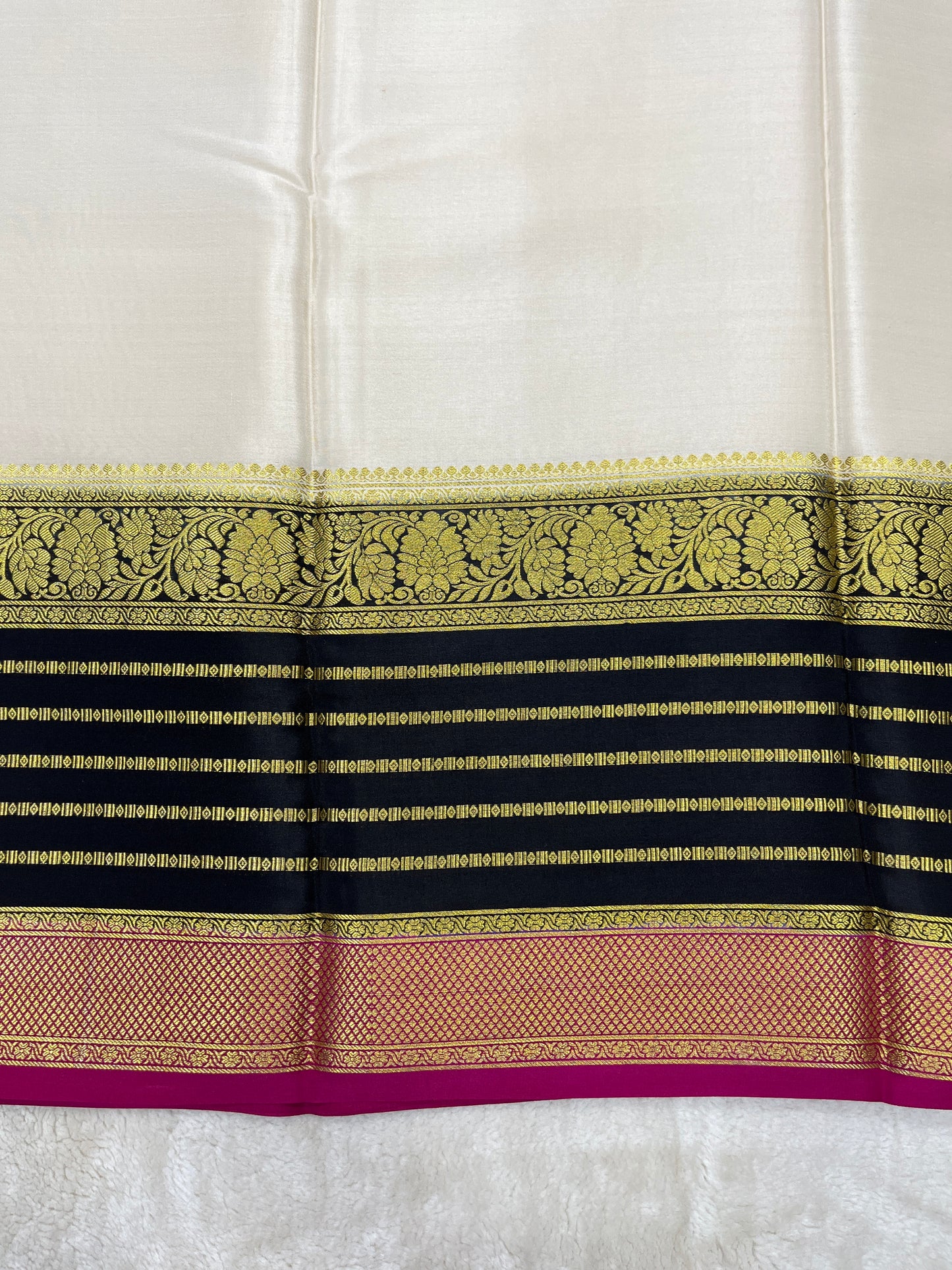 Pure Crepe Mysore Silk 3D contrast - 2637794