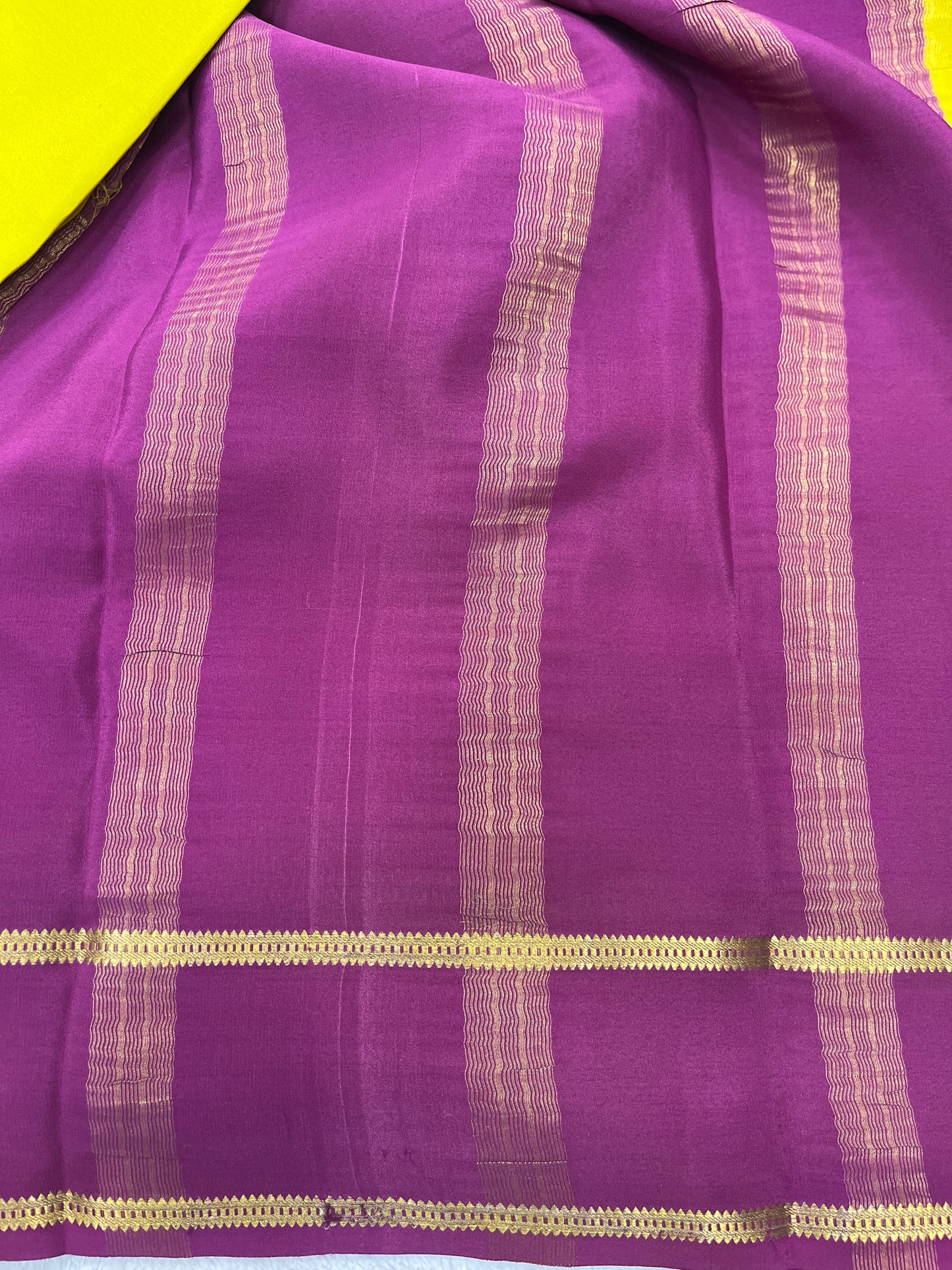 Pure crepe Mysore silk saree-Gatti Border & 9 By(1104001)
