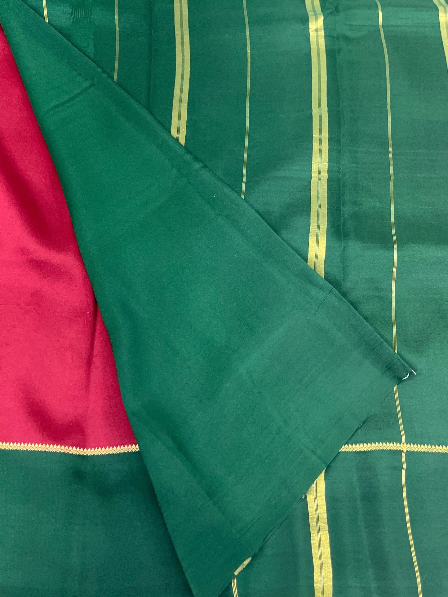 Pure Zari Mysore Silk Saree Bentex Border In Red With Green Contrast Color