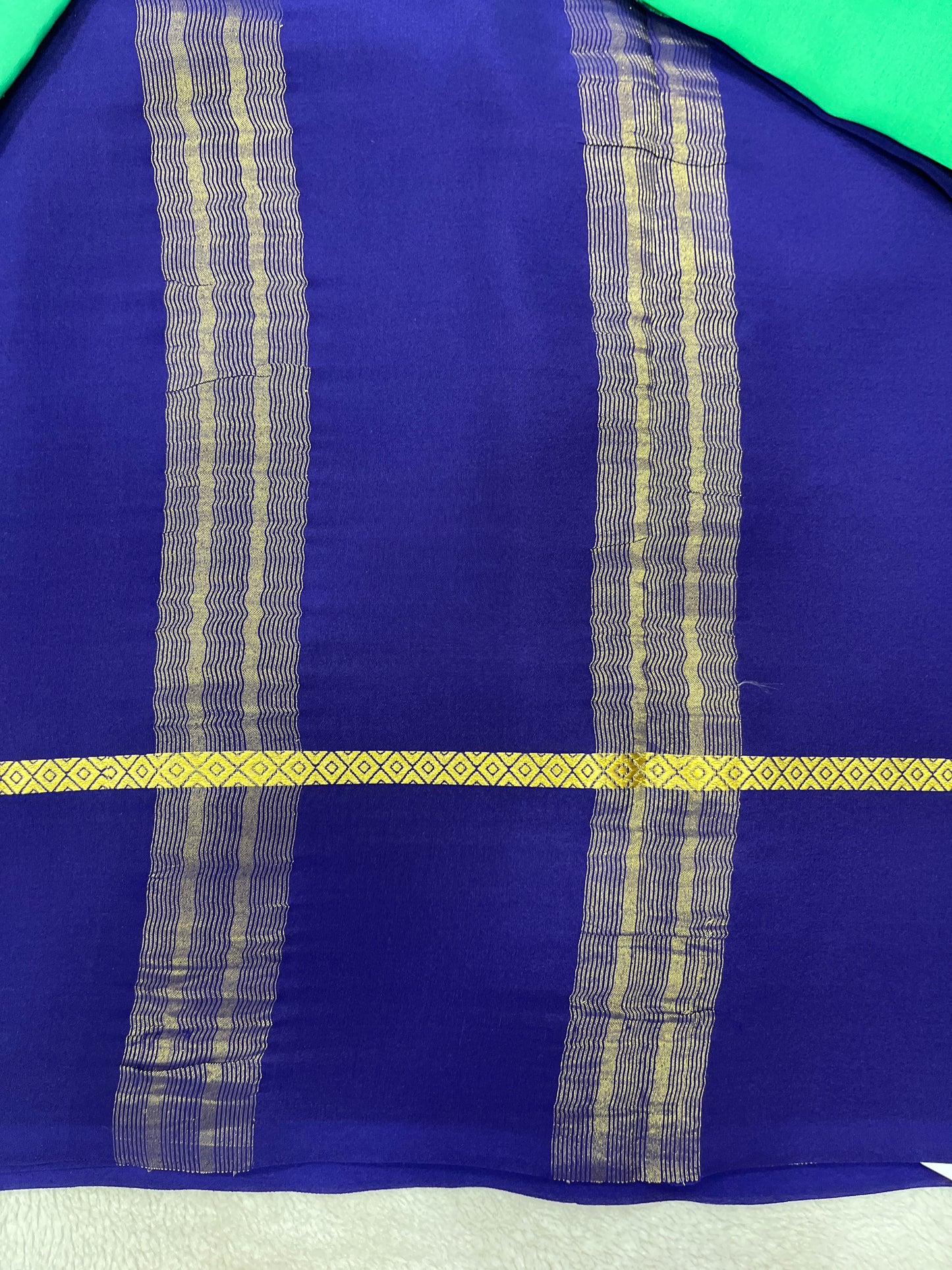 Pure crepe Mysore silk- Gatti Border & 9 By(1104001)