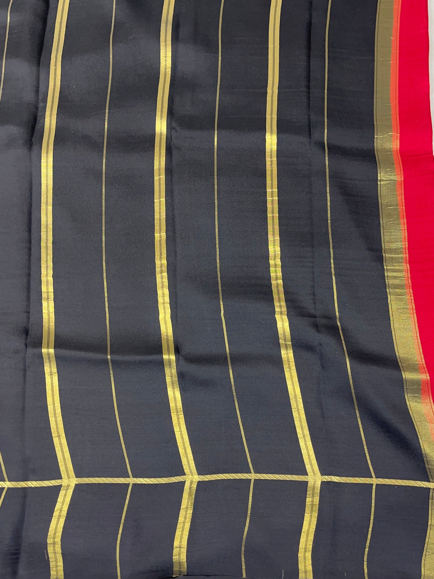 Pure Zari Mysore Silk Saree Bentex Border In Red With Black Contrast Color
