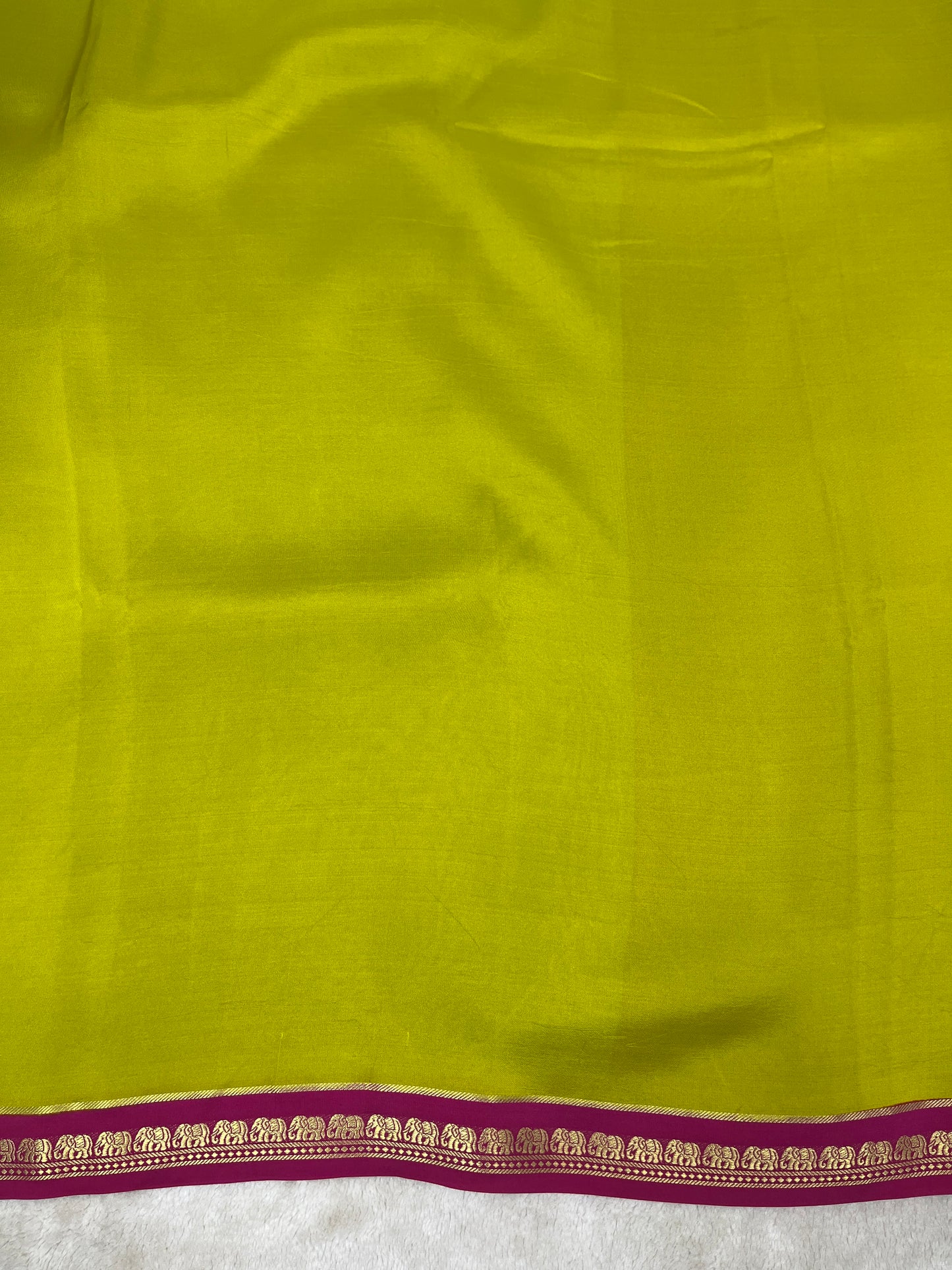 Pure Zari Mysore Silk Saree Elephant Border In Green With Pink Contrast Color Blouse