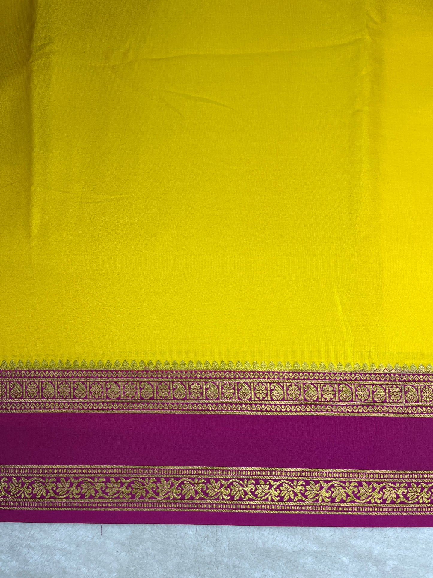 Pure Mysore silk - partly Pallu (16274304)