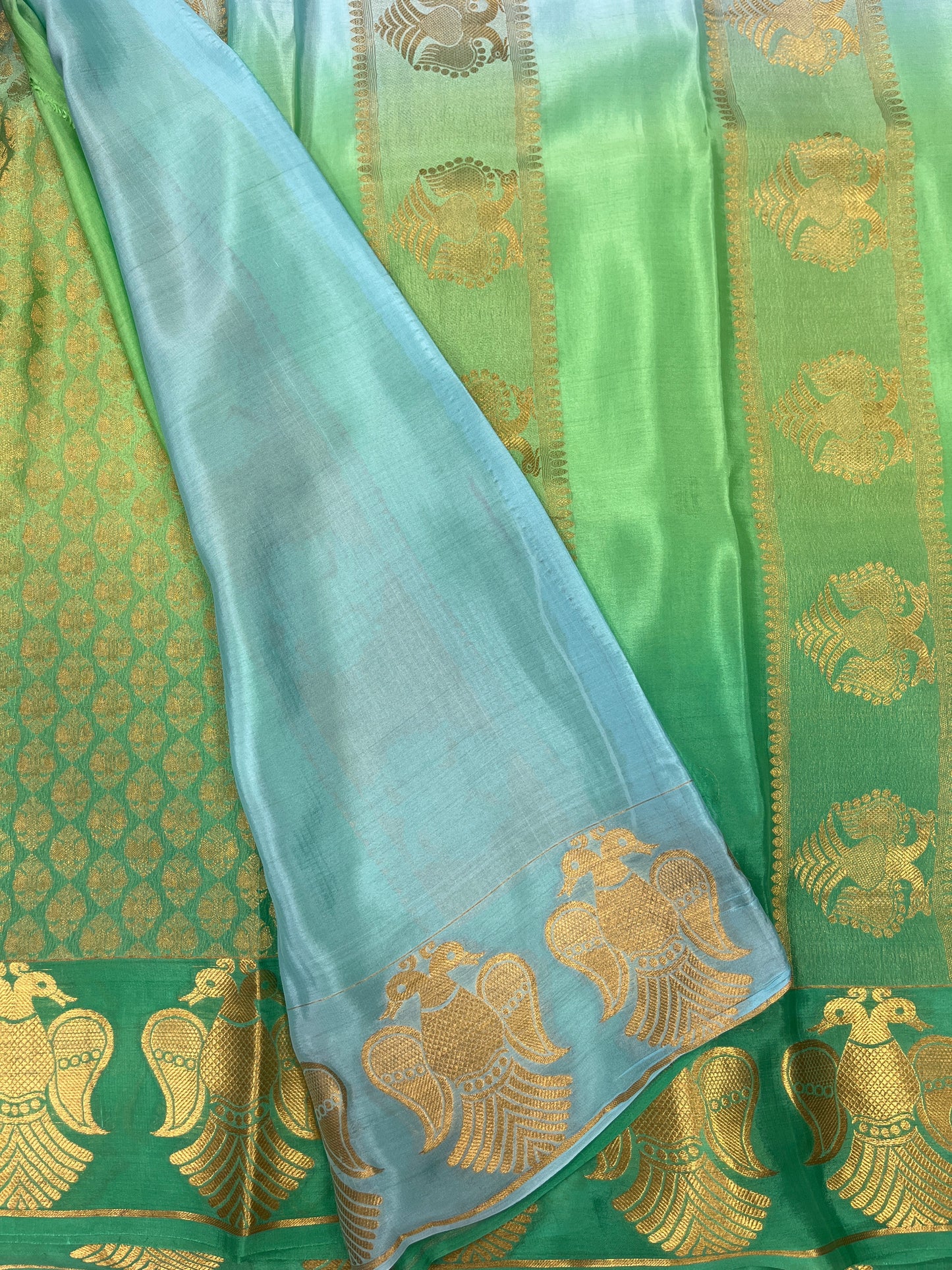 Pure Crepe Mysore Silk garuda border - 1549113