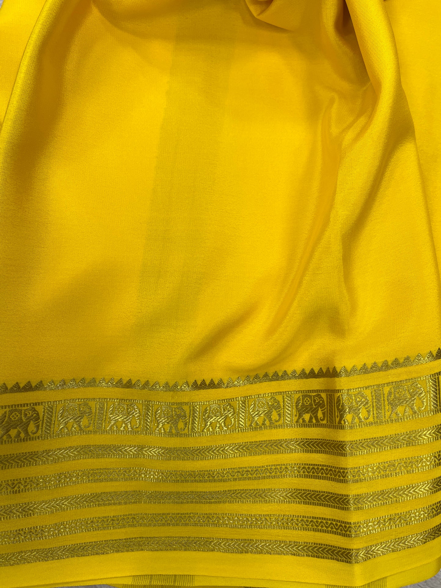 Pure crepe Mysore silk-Gatti Border & 9 By(1104001)