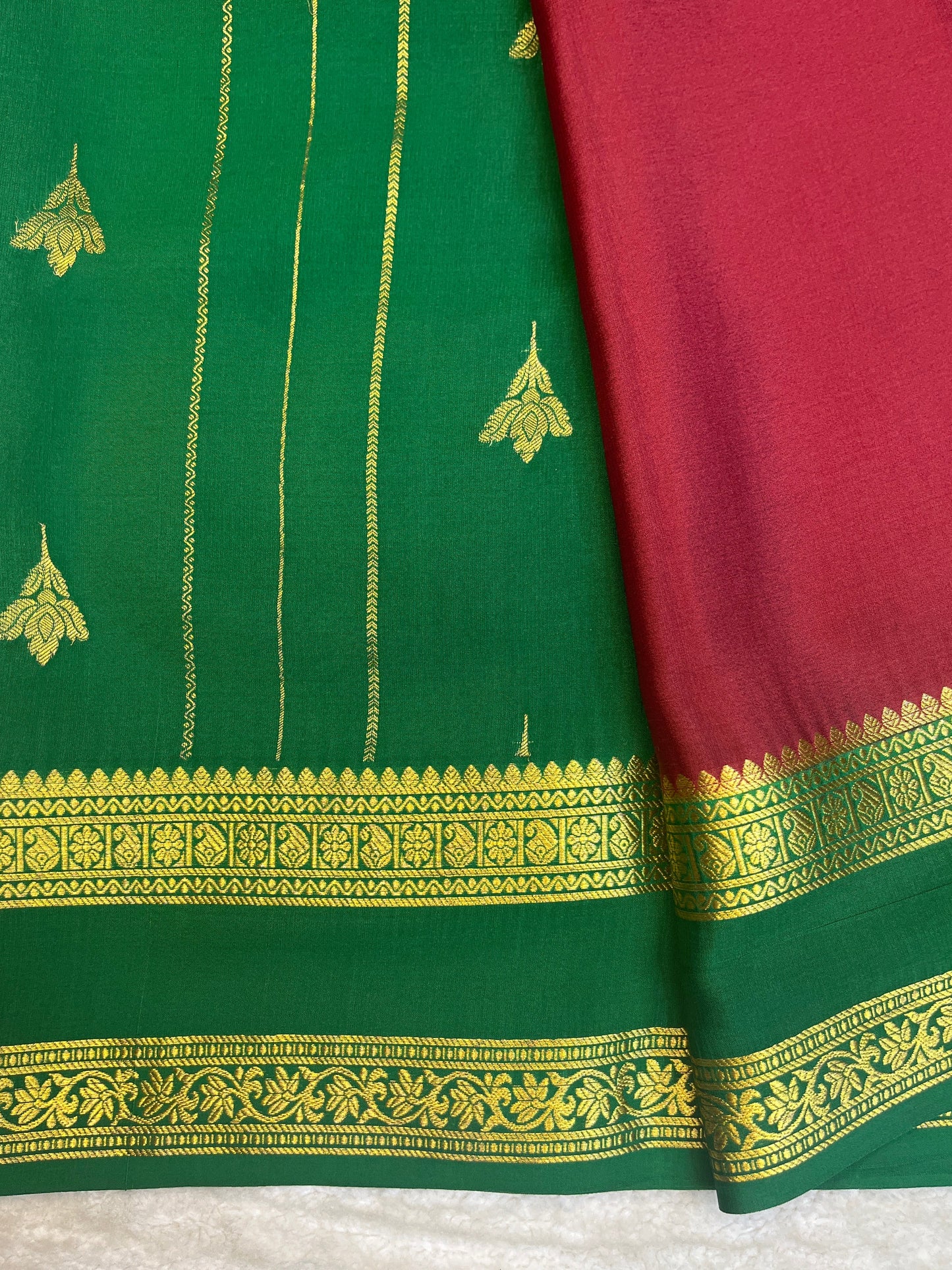 Pure crepe Mysore silk - partly Pallu (16274304)