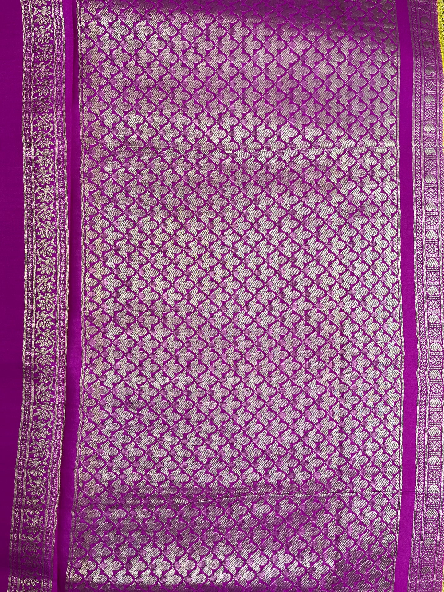 Pure Mysore silk - partly Pallu (16274304)
