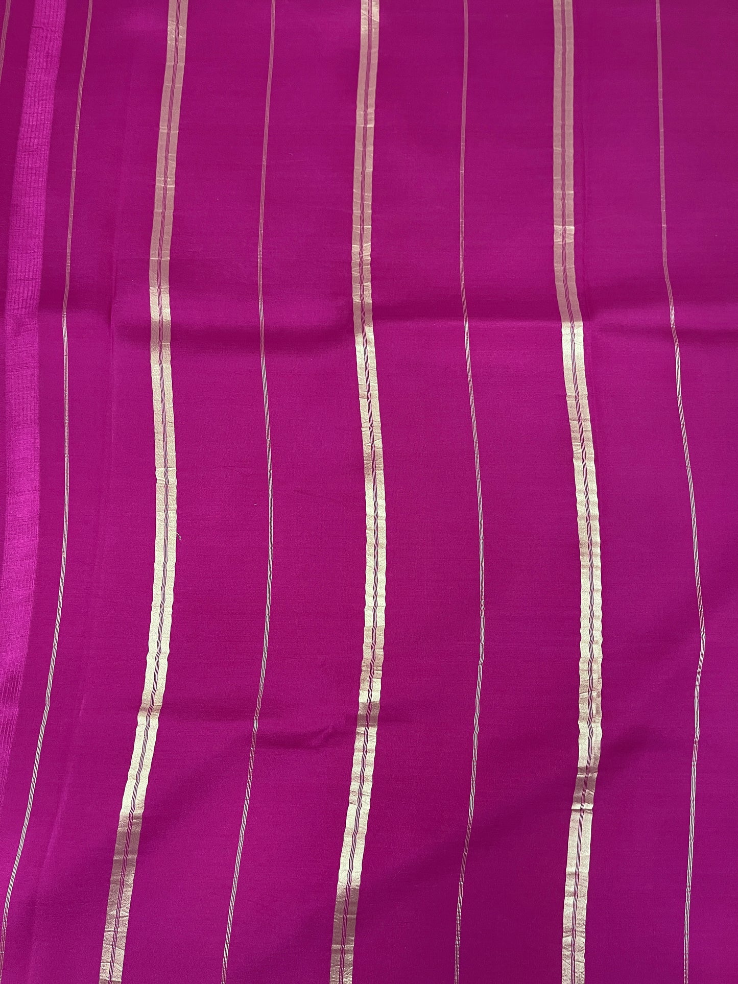 Pure Zari Mysore Silk Saree Elephant Border In Green With Pink Contrast Color Blouse