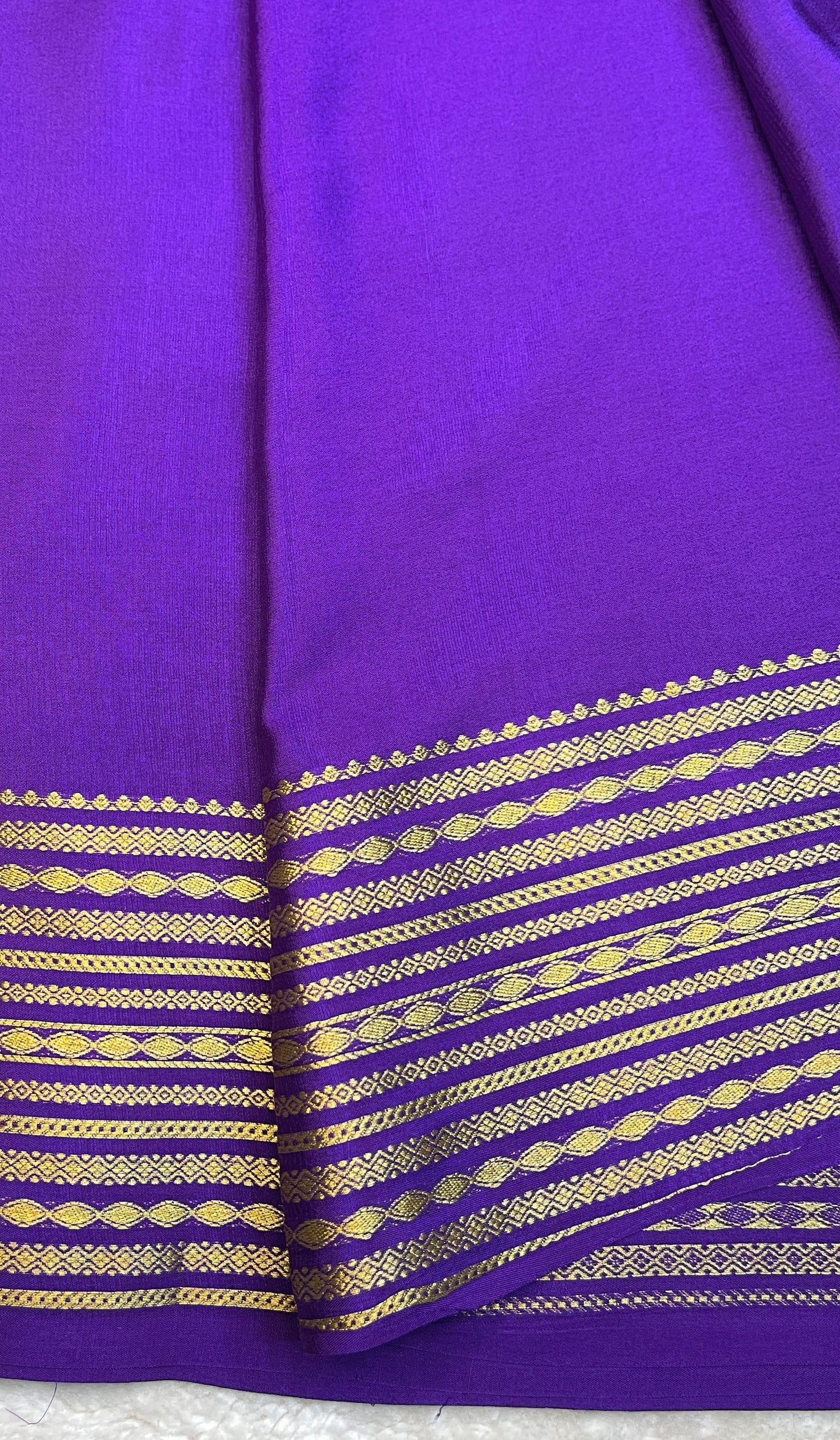 Pure crepe Mysore silk - lines border ( 1104902)