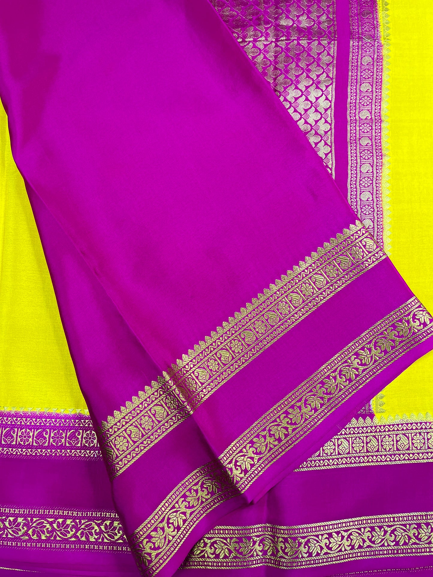 Pure Mysore silk - partly Pallu (16274304)