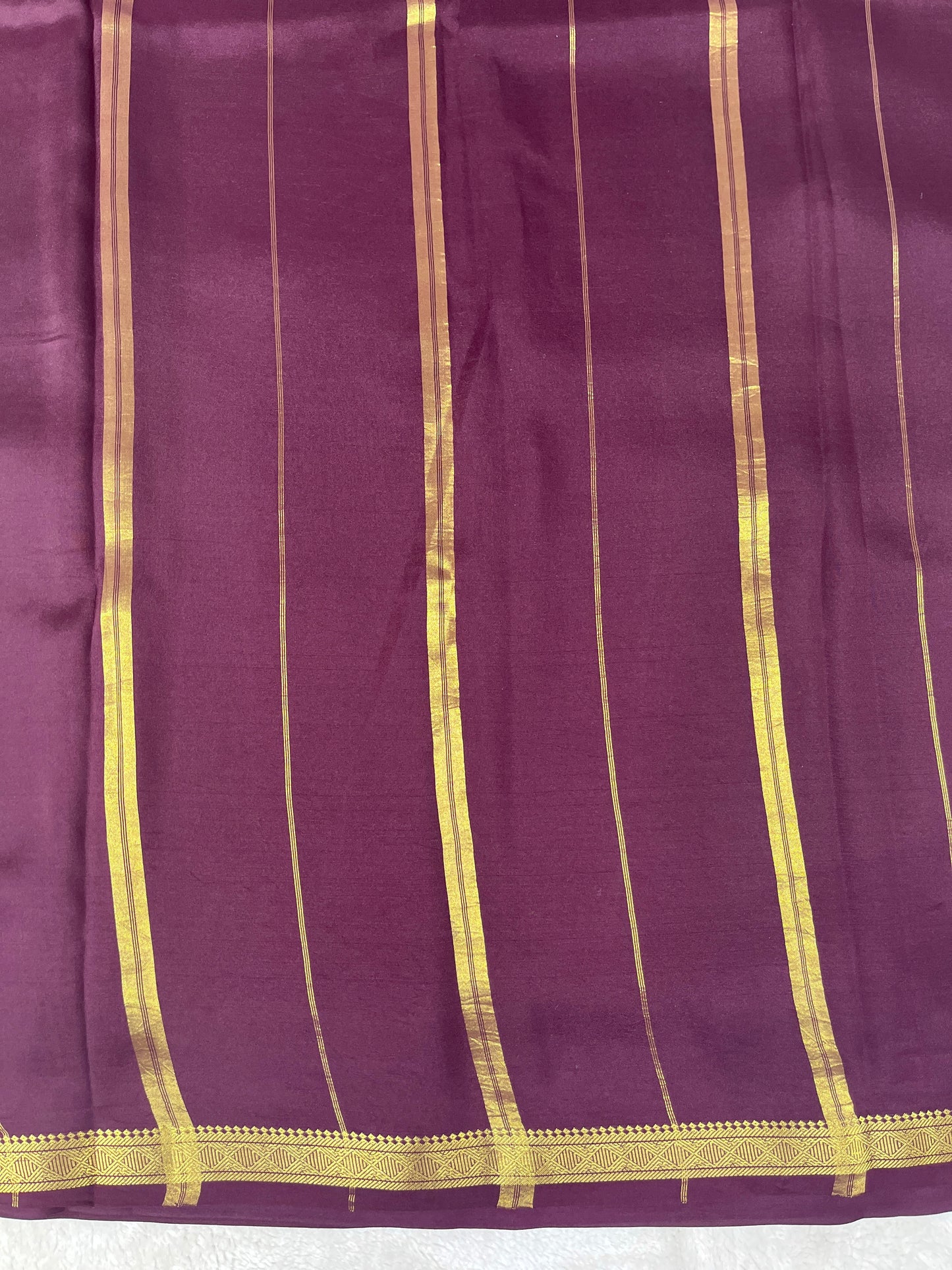 Pure Zari Mysore Silk Saree One Inch Dimond Border In Brown With Self Color Blouse