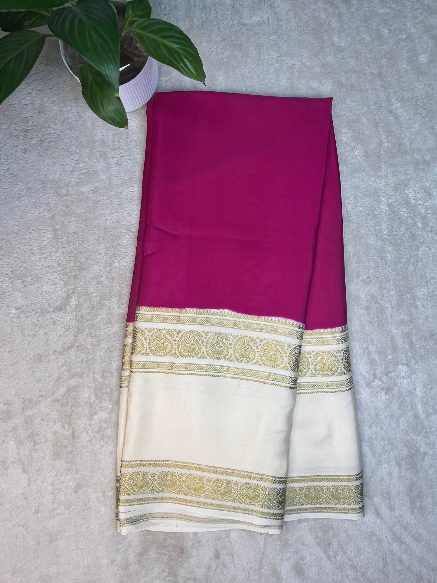 Pure Crepe Mysore Silk 3D Saree In Pink With White Contrast Color Blouse