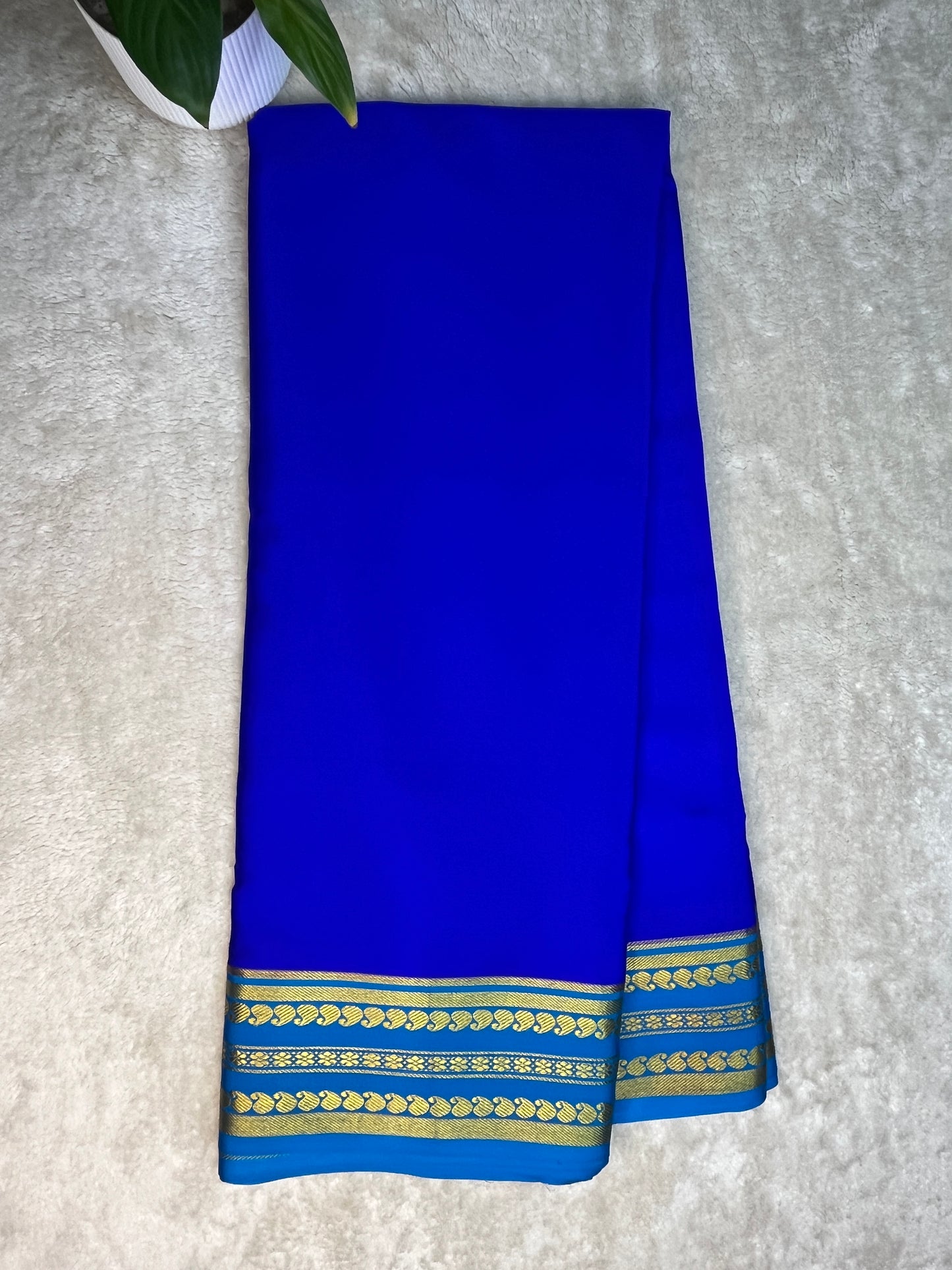 Pure Crepe Mysore Silk Saree in reverse mango border With Blue Self Blouse-1146005