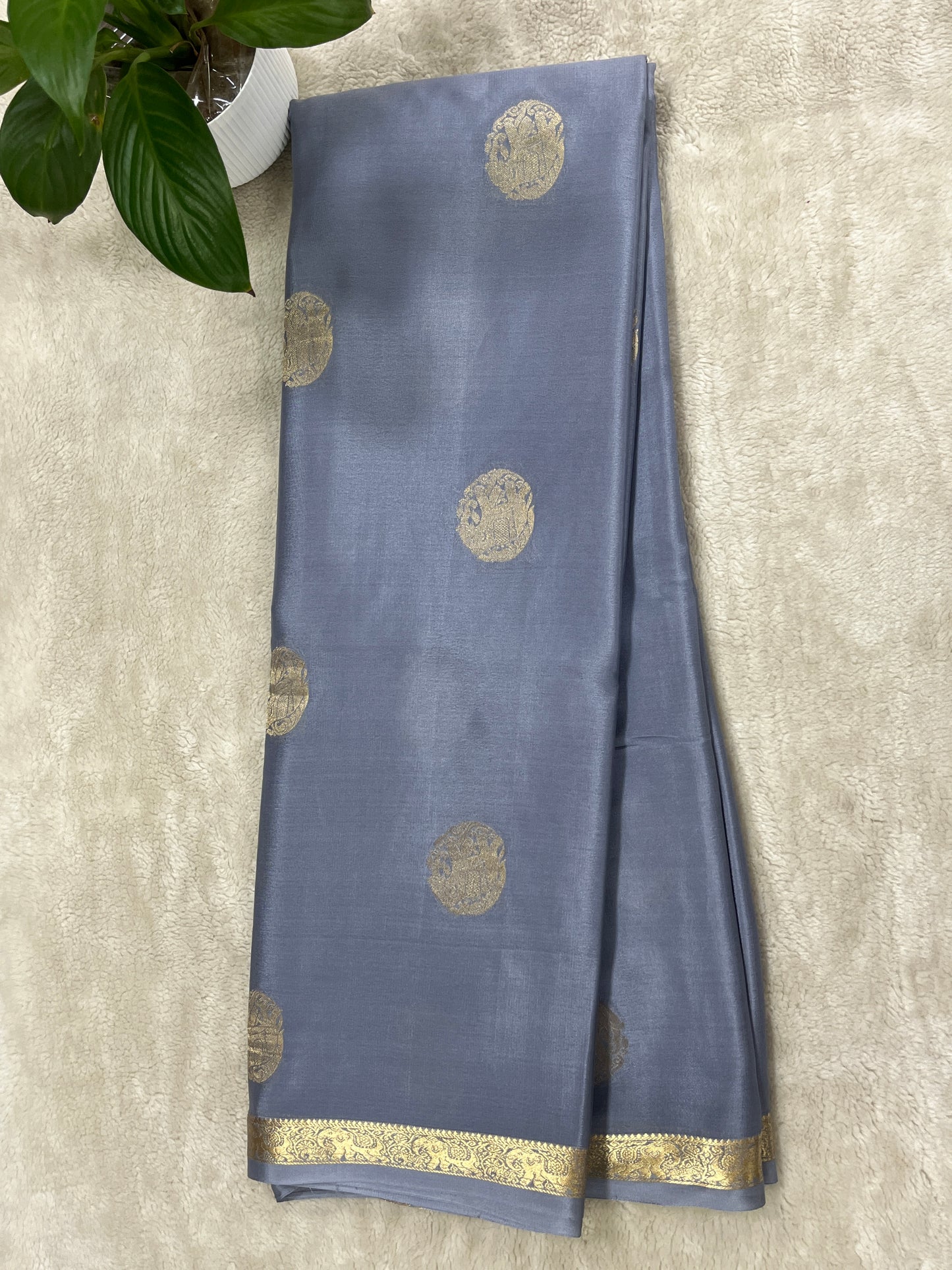 Pure Crepe Mysore Silk Saree Elephant Butta In Grey With Self Blouse