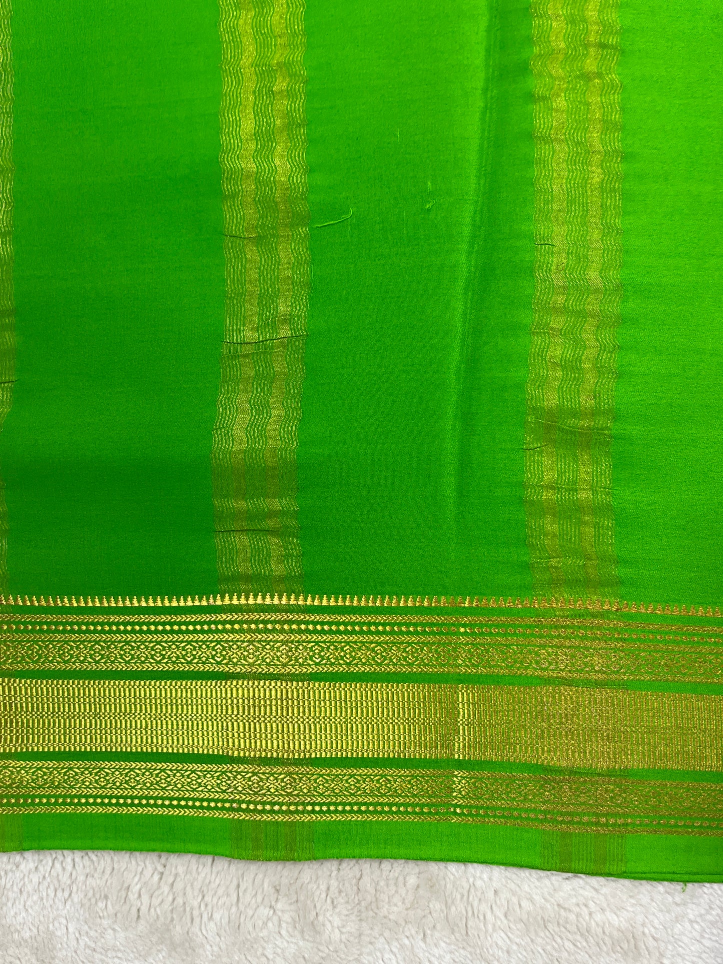 Pure Crepe Mysore Silk In Grey Colour with Green Patti Border and Green Contrast Blouse