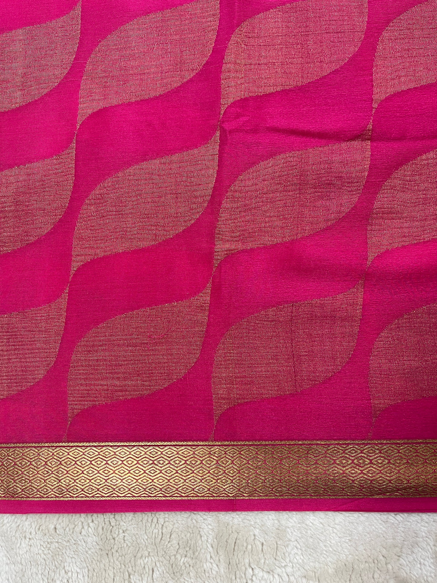 Pure Crepe Mysore Silk Saree In  Diamond Crush Brocade With Pink Self Blouse