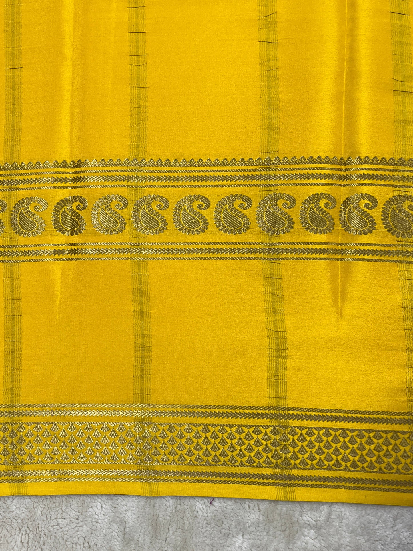 Pure Crepe Mysore Silk 3D Saree In Green with Yellow Contrast Blouse