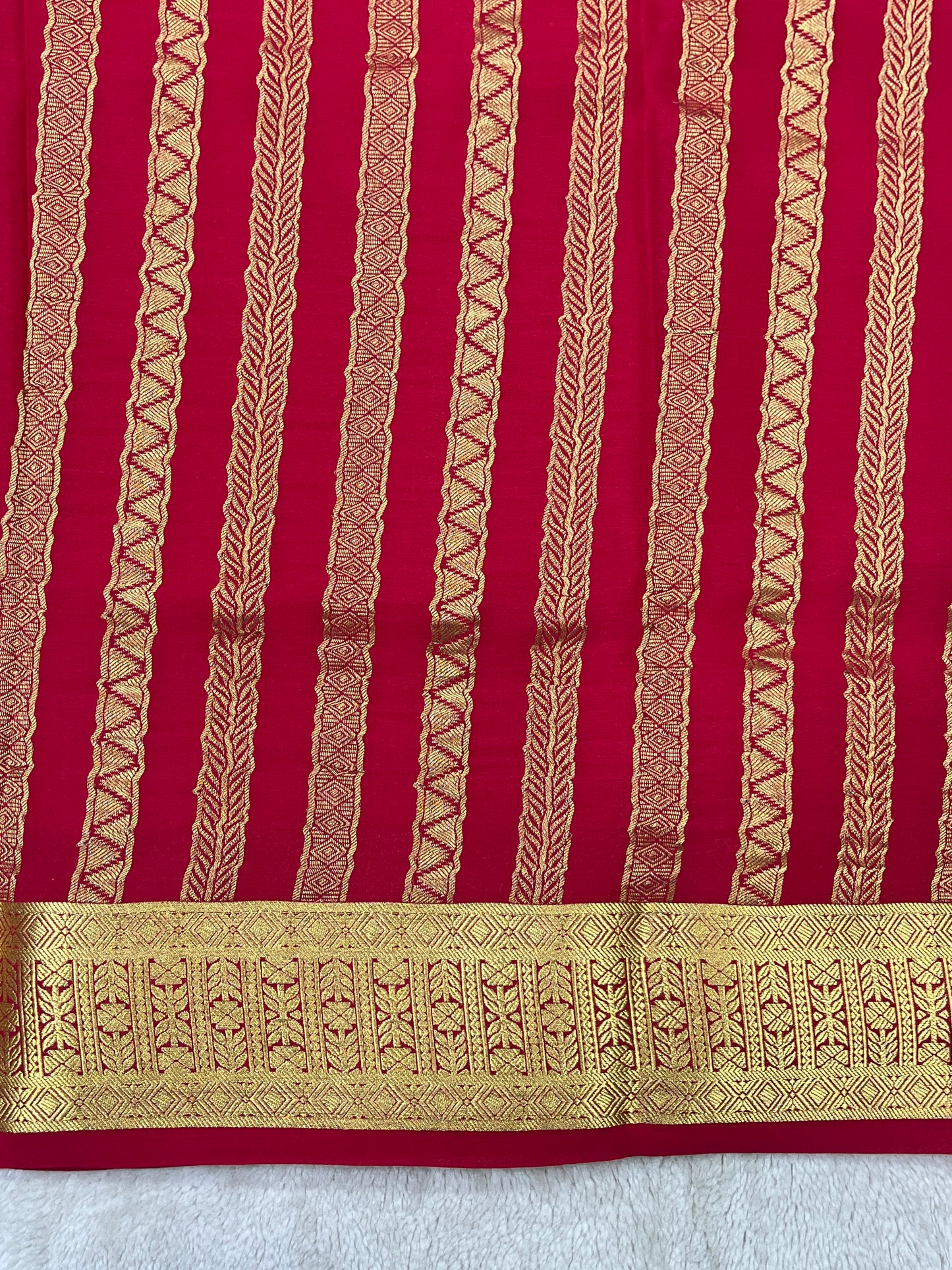 Pure mysore silk saree in Plain Pink with Red Contrast Blouse-16271501