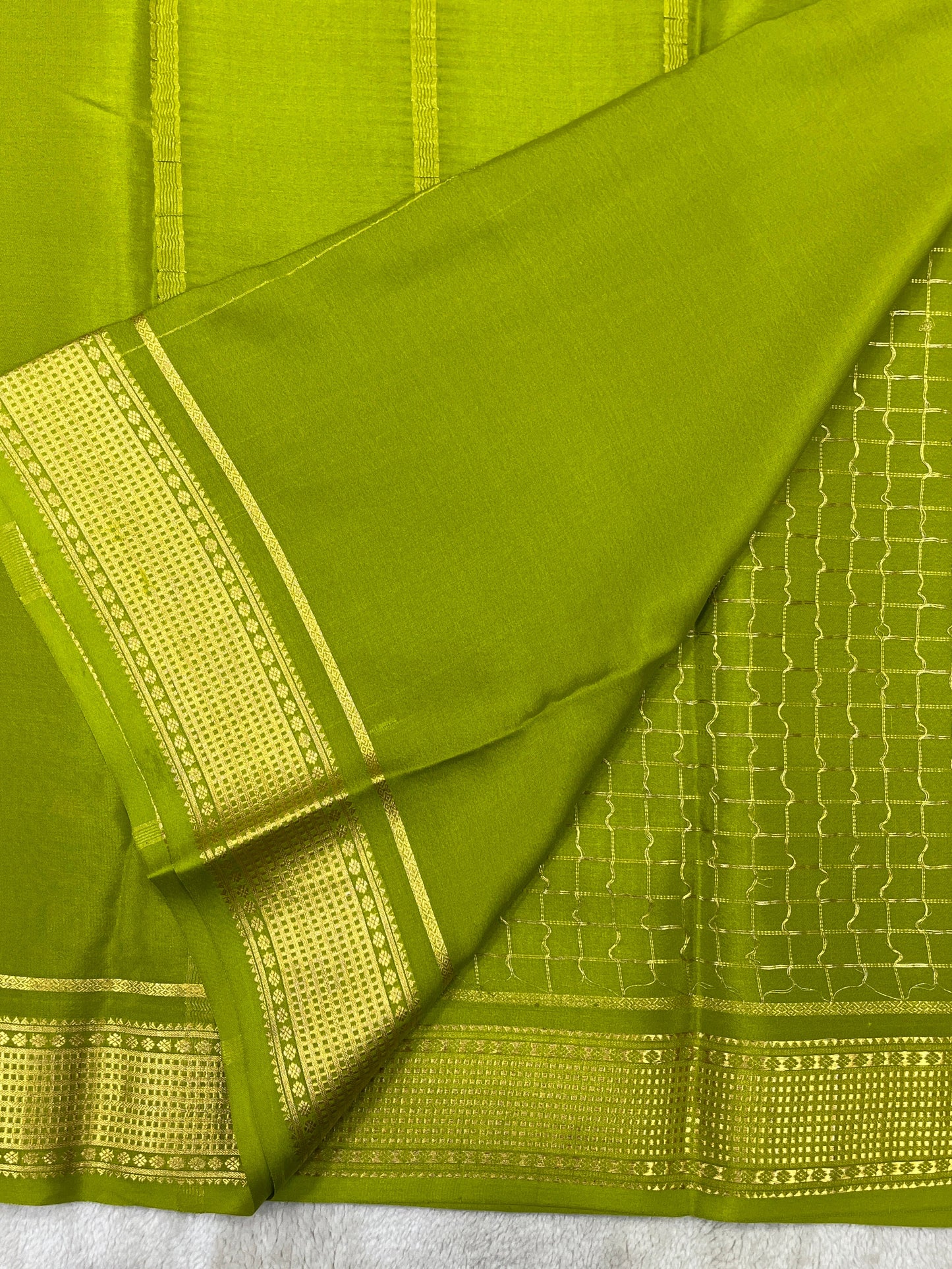 Pure Crepe Mysore Silk Saree in Self Color 16271507