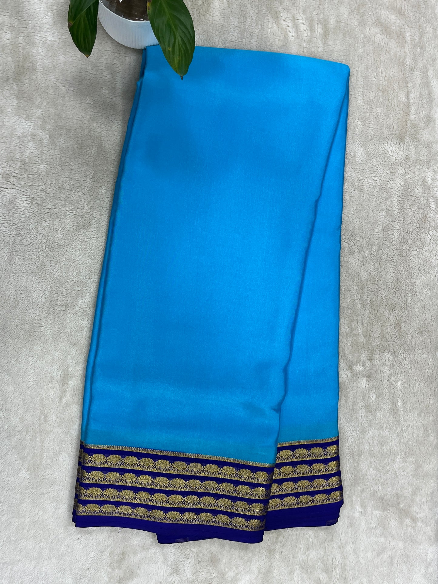 Pure Crepe Mysore Silk Saree in Contrast Border 16271501
