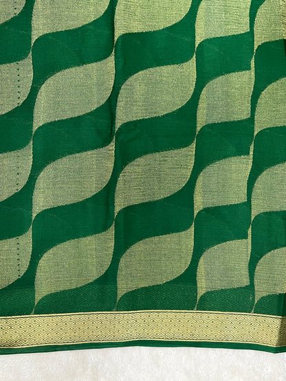 Pure crepe Mysore silk saree In Green With Self Blouse- 1145311