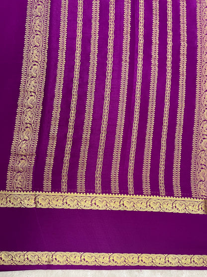 Pure crepe Mysore silk saree In Green With Pink Border & contrast Blouse  - 1145312