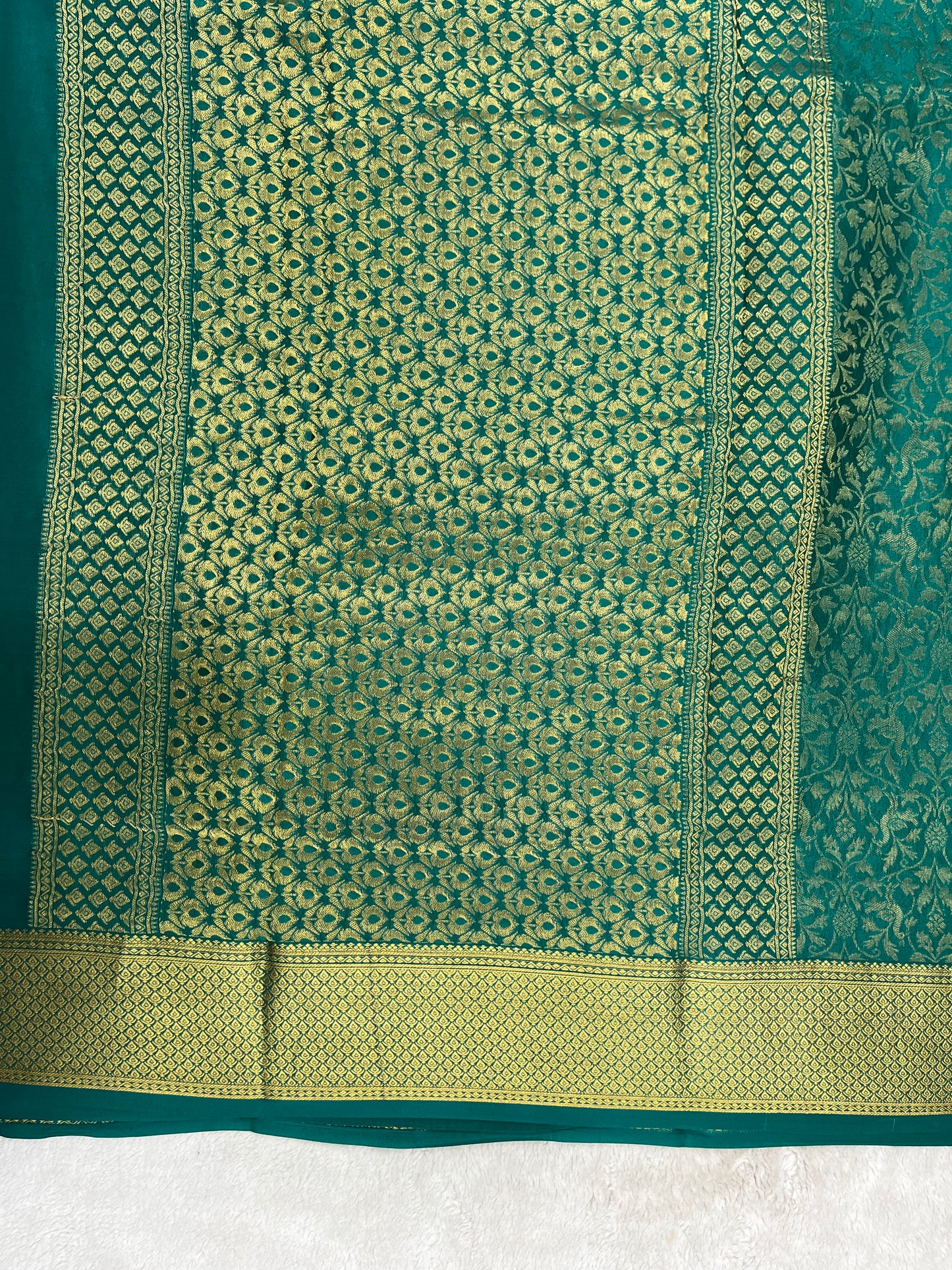 Pure Crepe Mysore Silk Saree 1145315