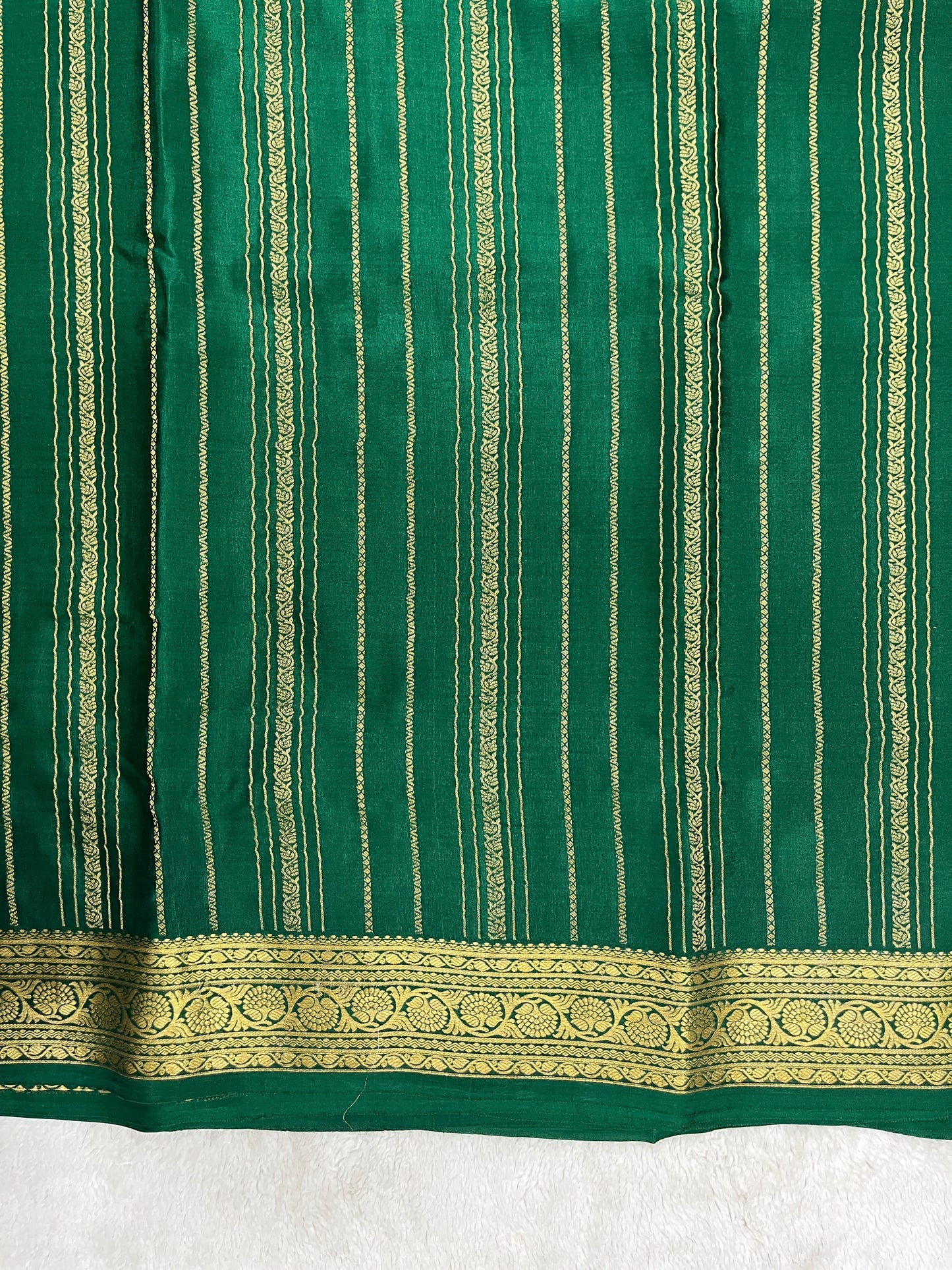 Pure Crepe Mysore Silk Saree in stripes pattern - 1145306