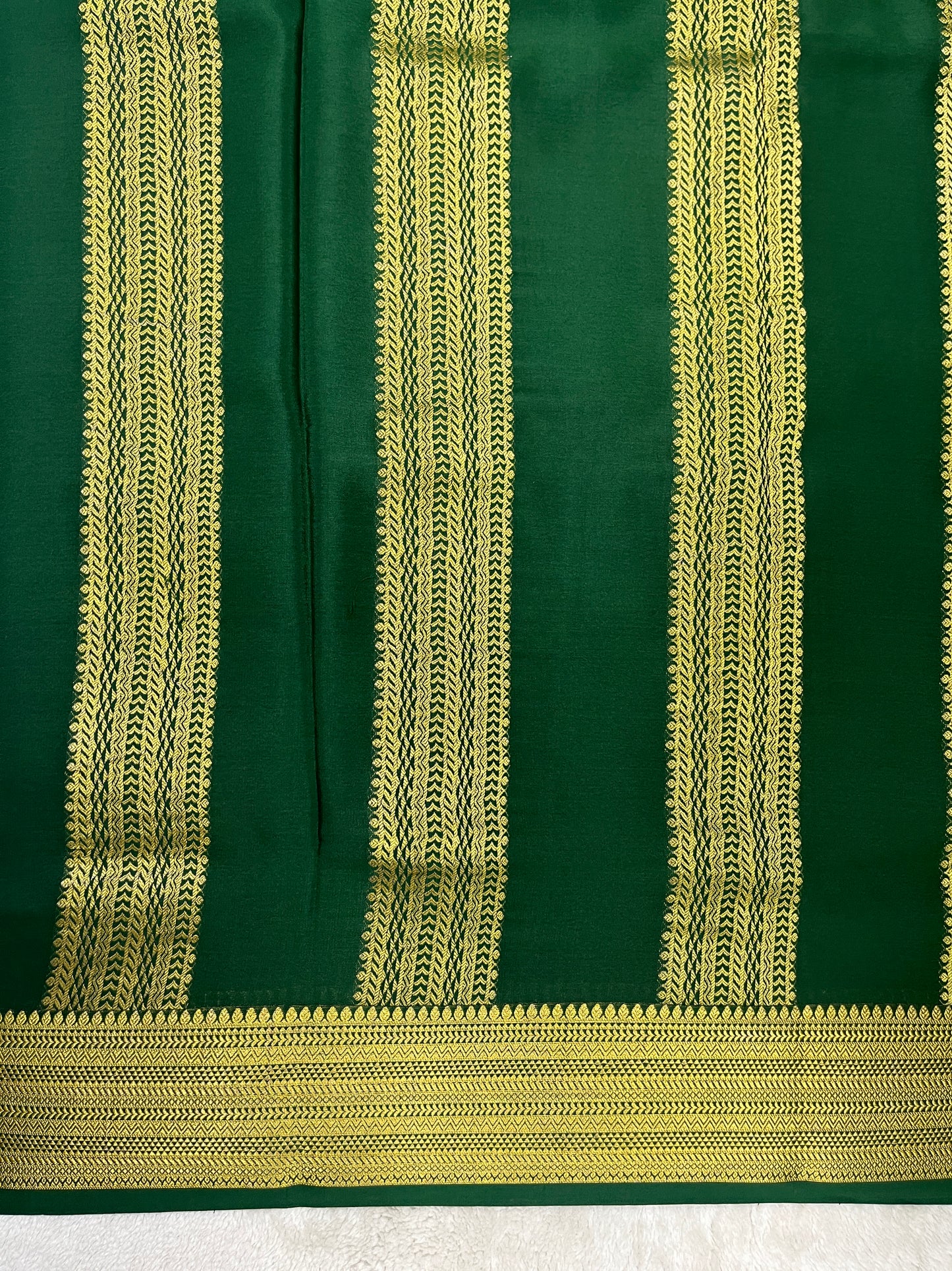 Pure Crepe Mysore Silk Saree in contrast border - 16271501
