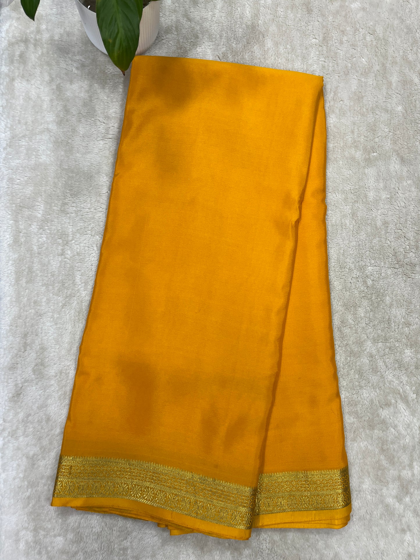 Pure Crepe Mysore Silk butti border 1610271