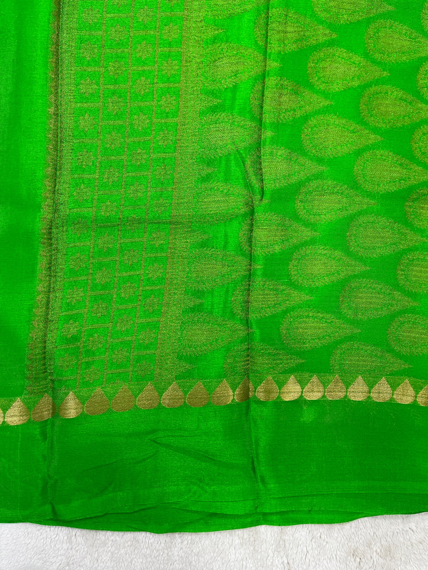 Pure Crepe Mysore Silk Saree in crush brocade - 1145309
