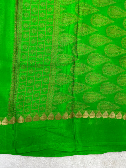 Pure Crepe Mysore Silk Saree in crush brocade - 1145309