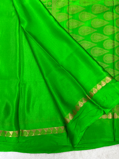 Pure Crepe Mysore Silk Saree in crush brocade - 1145309