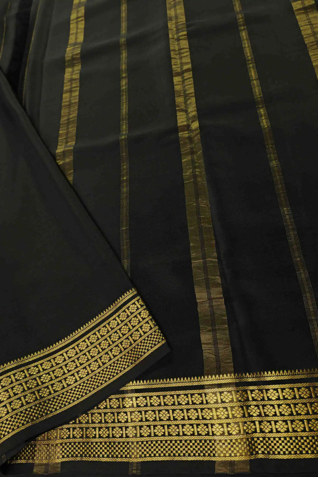 Flowers Gold Lace Border Mysore Silk Saree In Red and Sky Black Color With Contrast Black Blouse