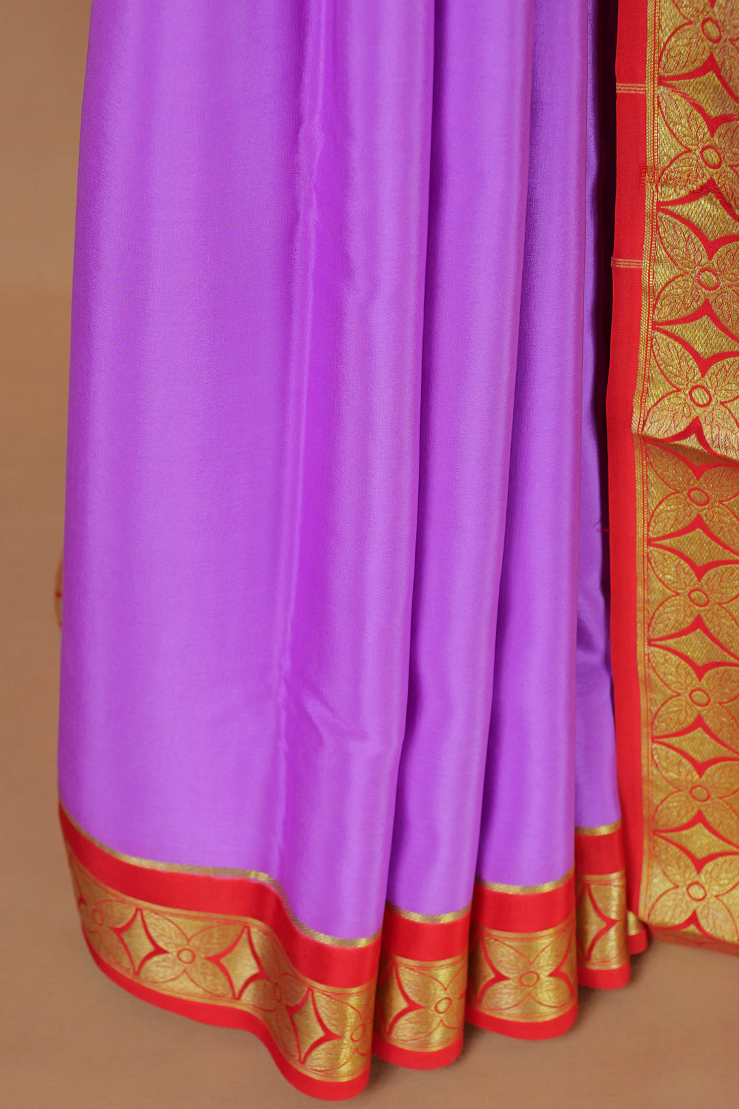 PURE MYSORE SILK SAREE IN LAVENDER & RED COLOR WITH GOLD LACE ZARI & RED BLOUSE