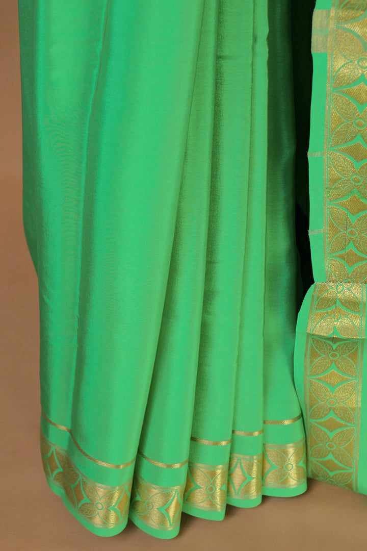 PURE MYSORE SILK SAREE IN LEAF GREEN WITH GOLD LACE ZARI & LEAF GREEN BLOUSE